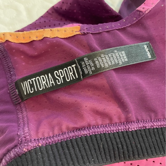 Victoria’s Secret Lightweight Women’s Sports Bra 32D Workout Gym Running Support - Picture 4 of 7